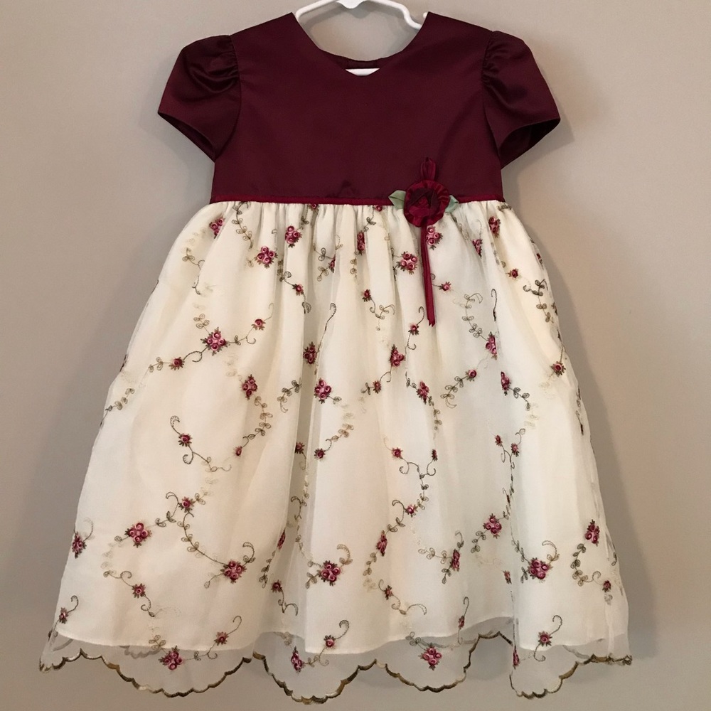 NWOT Beautiful Satin Upper Layered Dress